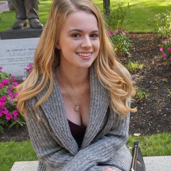 Meet your Posher, Maggie - Picture 1 of 1